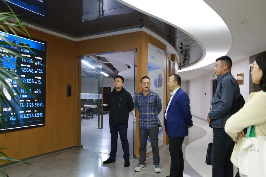 微信图片_20251027101017_1322_40