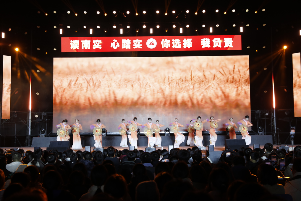 cdb3ff2b9ad04ce3657352cfc5e1cce3 cdb3ff2b9ad04ce3657352cfc5e1cce3